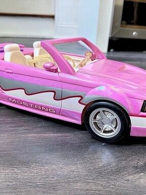 Vintage Toy State Industrial 1998 Mustang Pink Toy battery operated Car